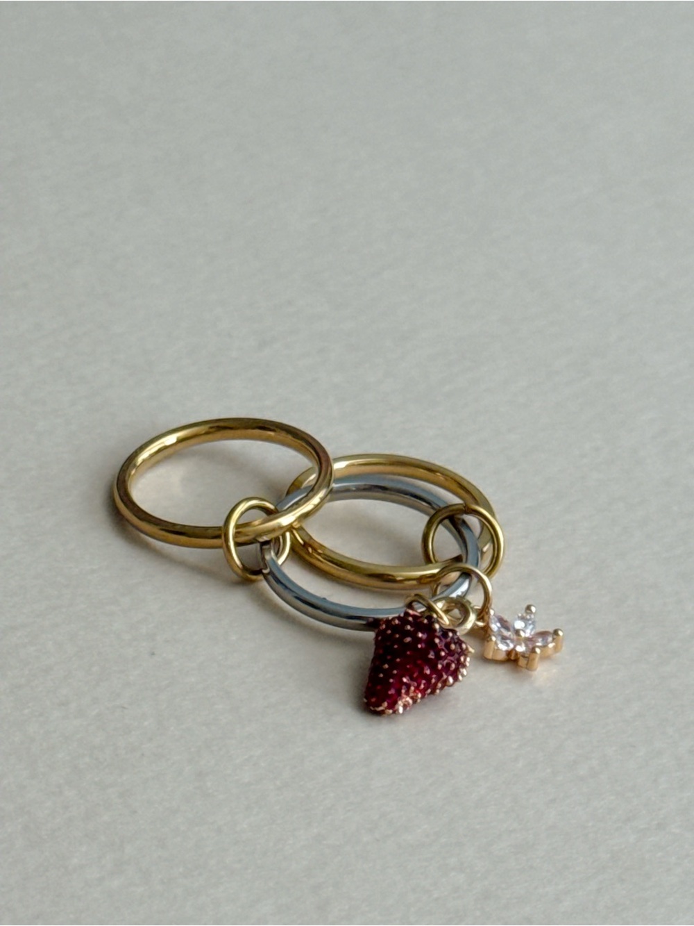 Strawberry Ring D246 - Picture 8 of 9
